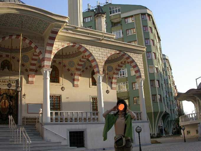 コンヤの街のモスク.jpg
